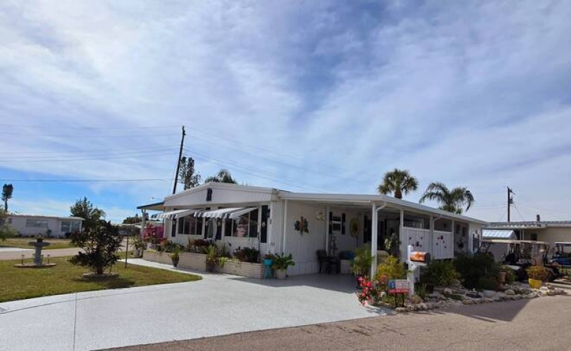 37 7th St West, Nokomis, Florida 34275, 2 Bedrooms Bedrooms, ,2 BathroomsBathrooms,Mobile/manufactured,For Sale,7th St West,11605371