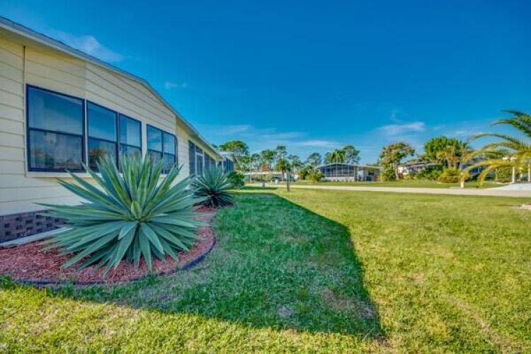 19284 Cedar Crest Ct., North Fort myers, Florida 33903, 2 Bedrooms Bedrooms, ,2 BathroomsBathrooms,Mobile/manufactured,For Sale,Cedar Crest Ct.,11218372