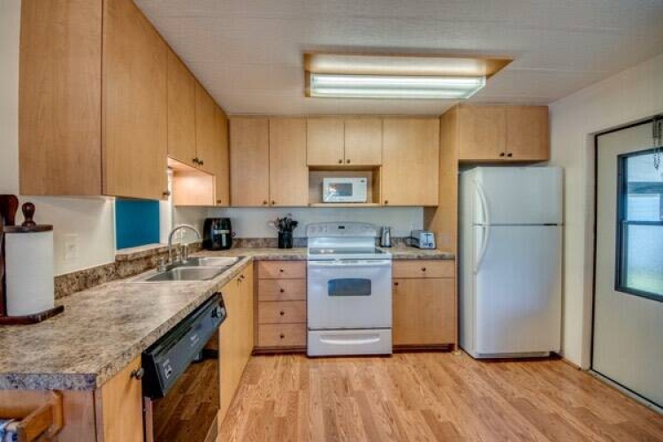 19284 Cedar Crest Ct., North Fort myers, Florida 33903, 2 Bedrooms Bedrooms, ,2 BathroomsBathrooms,Mobile/manufactured,For Sale,Cedar Crest Ct.,11218372