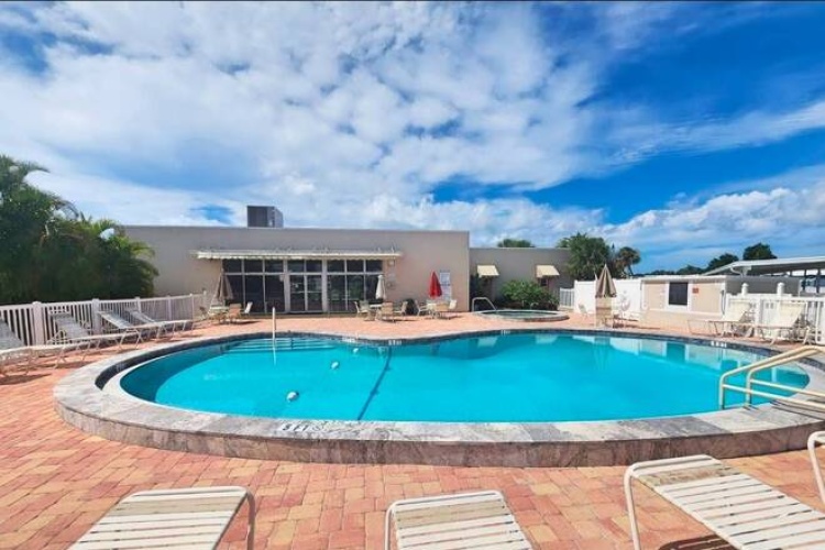 317 8th St, Nokomis, Florida 34275, 2 Bedrooms Bedrooms, ,2 BathroomsBathrooms,Mobile/manufactured,For Sale,8th St,11412131