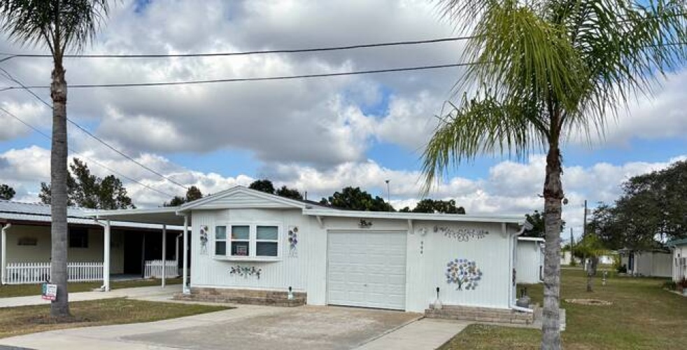 444 Osceola Ave, Frostproof, Florida 33843, 2 Bedrooms Bedrooms, ,2 BathroomsBathrooms,Mobile/manufactured,For Sale,Osceola Ave,11607671