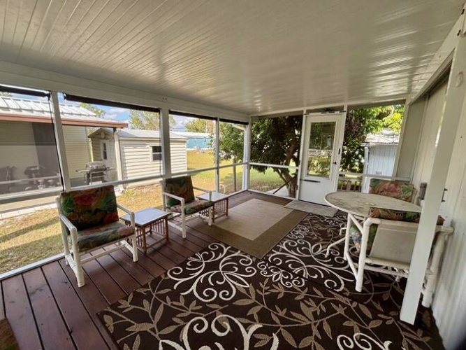 444 Osceola Ave, Frostproof, Florida 33843, 2 Bedrooms Bedrooms, ,2 BathroomsBathrooms,Mobile/manufactured,For Sale,Osceola Ave,11607671