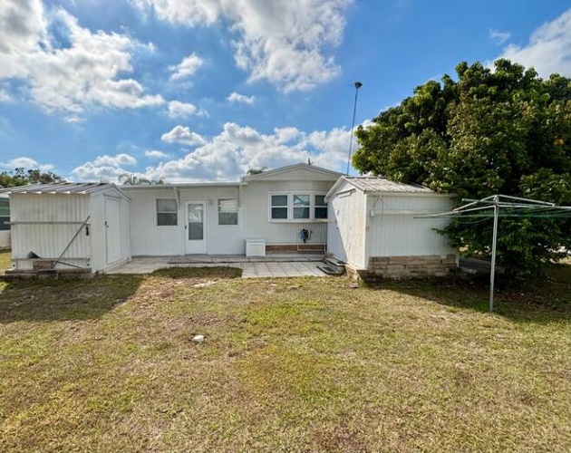 444 Osceola Ave, Frostproof, Florida 33843, 2 Bedrooms Bedrooms, ,2 BathroomsBathrooms,Mobile/manufactured,For Sale,Osceola Ave,11607671