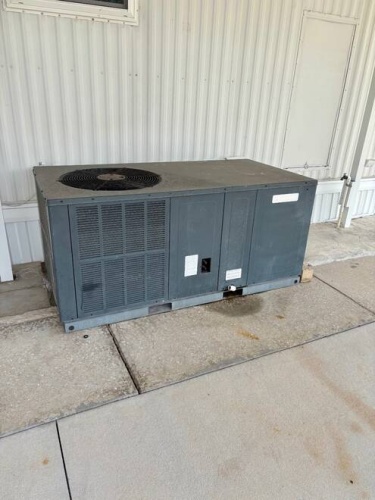 444 Osceola Ave, Frostproof, Florida 33843, 2 Bedrooms Bedrooms, ,2 BathroomsBathrooms,Mobile/manufactured,For Sale,Osceola Ave,11607671