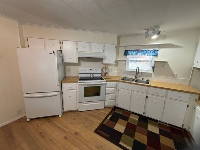 444 Osceola Ave, Frostproof, Florida 33843, 2 Bedrooms Bedrooms, ,2 BathroomsBathrooms,Mobile/manufactured,For Sale,Osceola Ave,11607671