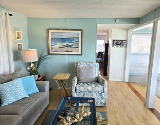 108 Circle Dr, Nokomis, Florida 34275, 2 Bedrooms Bedrooms, ,1 BathroomBathrooms,Mobile/manufactured,For Sale,Circle Dr,11608217