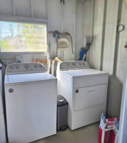 108 Circle Dr, Nokomis, Florida 34275, 2 Bedrooms Bedrooms, ,1 BathroomBathrooms,Mobile/manufactured,For Sale,Circle Dr,11608217