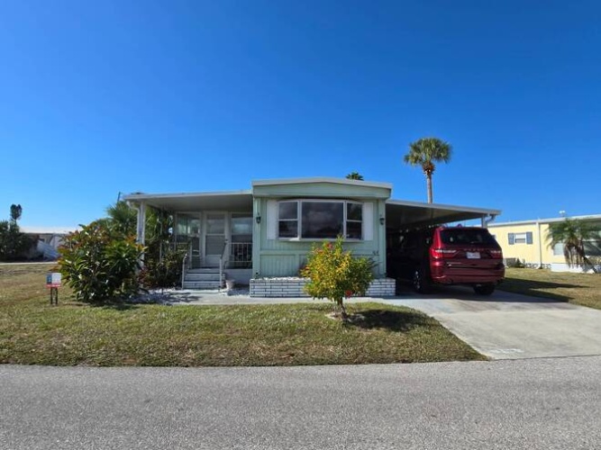 108 Circle Dr, Nokomis, Florida 34275, 2 Bedrooms Bedrooms, ,1 BathroomBathrooms,Mobile/manufactured,For Sale,Circle Dr,11608217