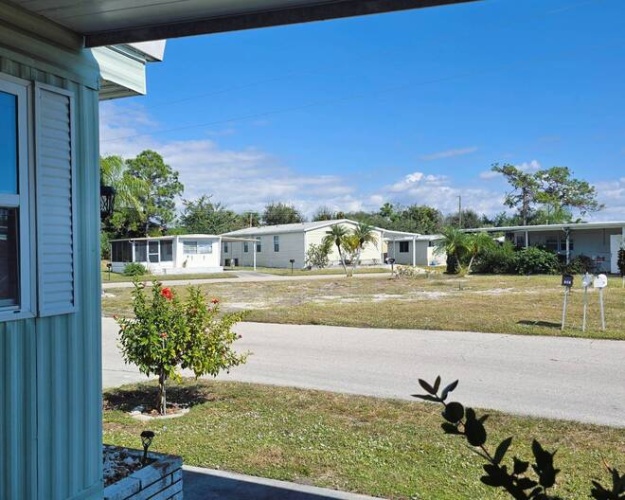 108 Circle Dr, Nokomis, Florida 34275, 2 Bedrooms Bedrooms, ,1 BathroomBathrooms,Mobile/manufactured,For Sale,Circle Dr,11608217
