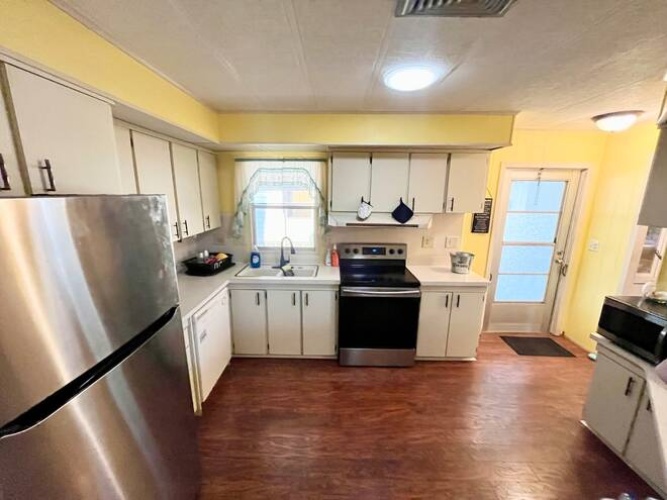 46 Quiche Ct., Fort Myers, Florida 33908, 2 Bedrooms Bedrooms, ,2 BathroomsBathrooms,Mobile/manufactured,For Sale,Quiche Ct.,11609155