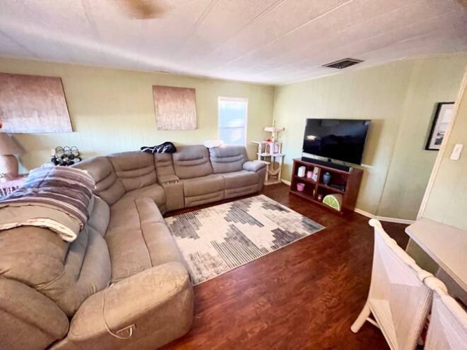 46 Quiche Ct., Fort Myers, Florida 33908, 2 Bedrooms Bedrooms, ,2 BathroomsBathrooms,Mobile/manufactured,For Sale,Quiche Ct.,11609155