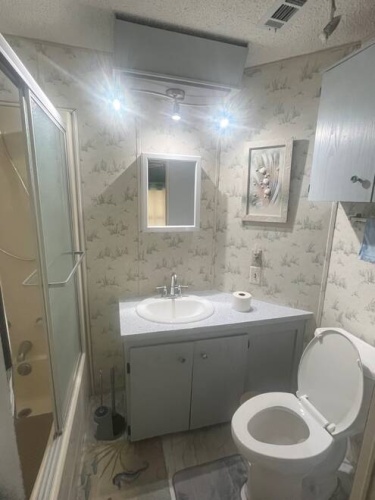 1640 S Scenic Hwy, Frostproof, Florida 33843, 2 Bedrooms Bedrooms, ,2 BathroomsBathrooms,Mobile/manufactured,For Sale,S Scenic Hwy,11488760