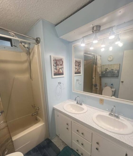 1640 S Scenic Hwy, Frostproof, Florida 33843, 2 Bedrooms Bedrooms, ,2 BathroomsBathrooms,Mobile/manufactured,For Sale,S Scenic Hwy,11488760