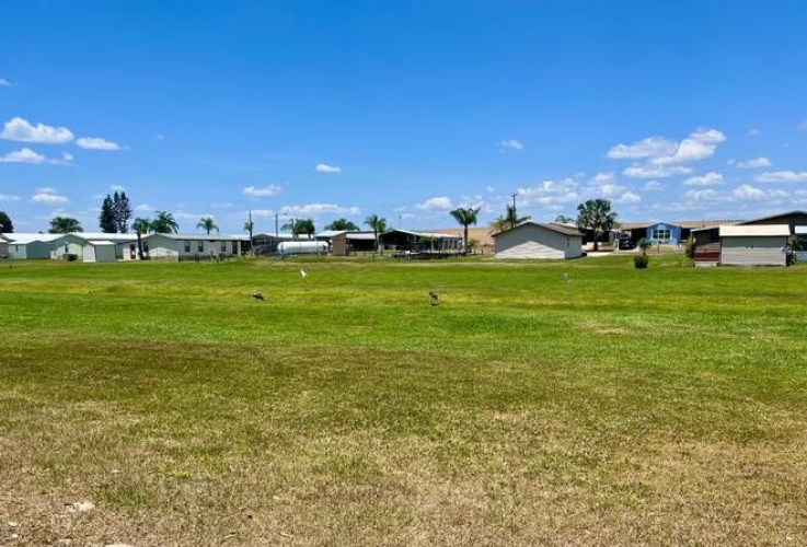 1640 S Scenic Hwy, Frostproof, Florida 33843, 2 Bedrooms Bedrooms, ,2 BathroomsBathrooms,Mobile/manufactured,For Sale,S Scenic Hwy,11488760