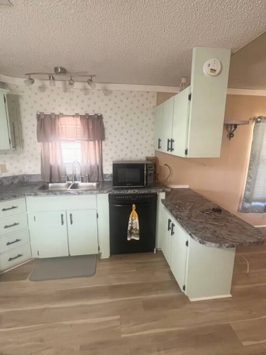 1640 S Scenic Hwy, Frostproof, Florida 33843, 2 Bedrooms Bedrooms, ,2 BathroomsBathrooms,Mobile/manufactured,For Sale,S Scenic Hwy,11488760