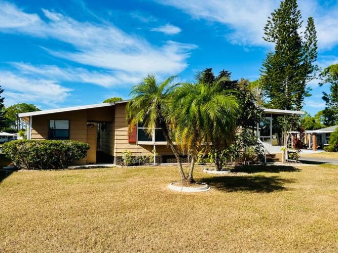 19140 Indian Wells Ct, North Fort Myers, Florida 33903, 2 Bedrooms Bedrooms, ,2 BathroomsBathrooms,Mobile/manufactured,For Sale,Indian Wells Ct,11610635
