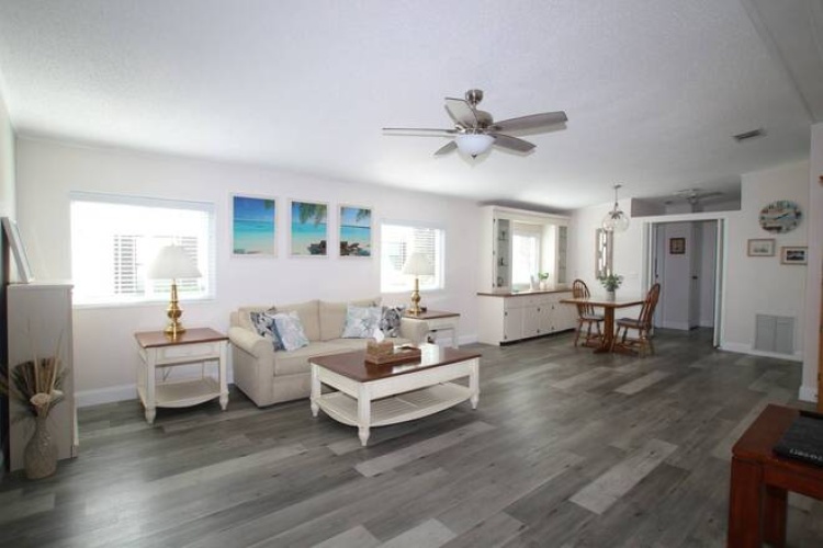 5421 Seven Oaks Dr, Sarasota, Florida 34241, 2 Bedrooms Bedrooms, ,2 BathroomsBathrooms,Mobile/manufactured,For Sale,Seven Oaks Dr,11610650