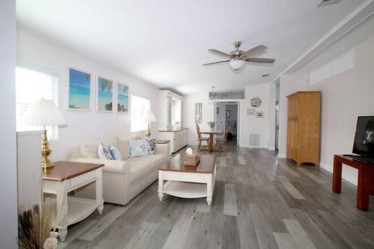 5421 Seven Oaks Dr, Sarasota, Florida 34241, 2 Bedrooms Bedrooms, ,2 BathroomsBathrooms,Mobile/manufactured,For Sale,Seven Oaks Dr,11610650