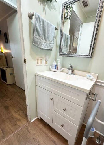 19288 Cedar Crest Ct., North Fort Myers Fl., Florida 33903, 2 Bedrooms Bedrooms, ,2 BathroomsBathrooms,Mobile/manufactured,For Sale,Cedar Crest Ct.,11504525