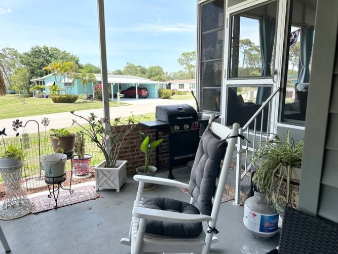 19288 Cedar Crest Ct., North Fort Myers Fl., Florida 33903, 2 Bedrooms Bedrooms, ,2 BathroomsBathrooms,Mobile/manufactured,For Sale,Cedar Crest Ct.,11504525