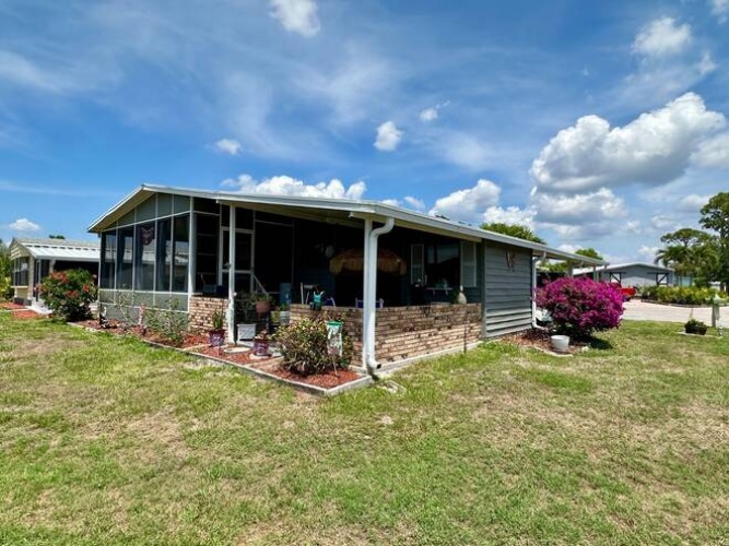 19288 Cedar Crest Ct., North Fort Myers Fl., Florida 33903, 2 Bedrooms Bedrooms, ,2 BathroomsBathrooms,Mobile/manufactured,For Sale,Cedar Crest Ct.,11504525