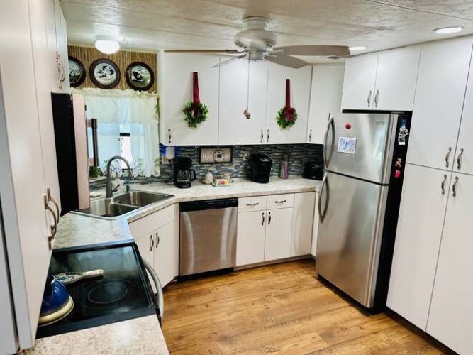 19288 Cedar Crest Ct., North Fort Myers Fl., Florida 33903, 2 Bedrooms Bedrooms, ,2 BathroomsBathrooms,Mobile/manufactured,For Sale,Cedar Crest Ct.,11504525