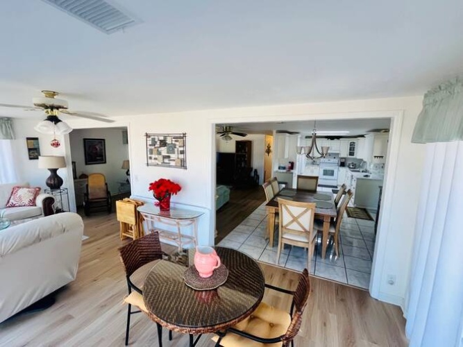 19472 Bermuda Ct., North Fort Myers, Florida 33903, ,2 BathroomsBathrooms,Mobile/manufactured,For Sale,Bermuda Ct.,11613006