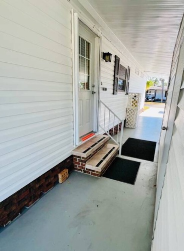 19472 Bermuda Ct., North Fort Myers, Florida 33903, ,2 BathroomsBathrooms,Mobile/manufactured,For Sale,Bermuda Ct.,11613006