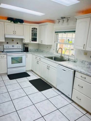 19472 Bermuda Ct., North Fort Myers, Florida 33903, ,2 BathroomsBathrooms,Mobile/manufactured,For Sale,Bermuda Ct.,11613006