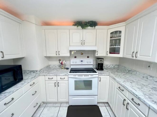 19472 Bermuda Ct., North Fort Myers, Florida 33903, ,2 BathroomsBathrooms,Mobile/manufactured,For Sale,Bermuda Ct.,11613006