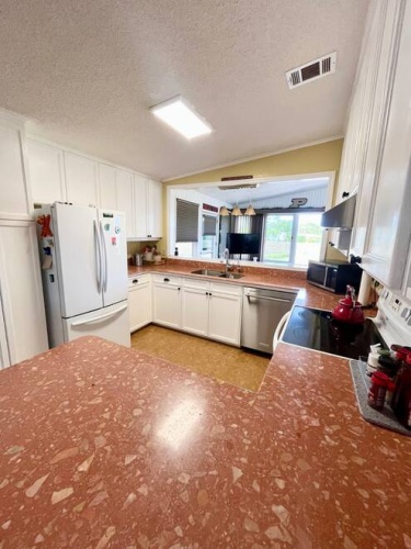 9848 Spyglass ct., North Fort Myers, Florida 33903, 2 Bedrooms Bedrooms, ,2 BathroomsBathrooms,Mobile/manufactured,For Sale,Spyglass ct.,11613612