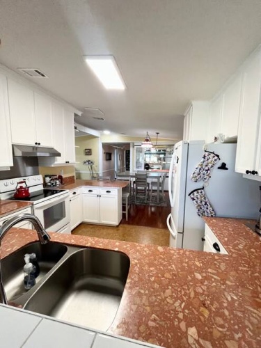 9848 Spyglass ct., North Fort Myers, Florida 33903, 2 Bedrooms Bedrooms, ,2 BathroomsBathrooms,Mobile/manufactured,For Sale,Spyglass ct.,11613612