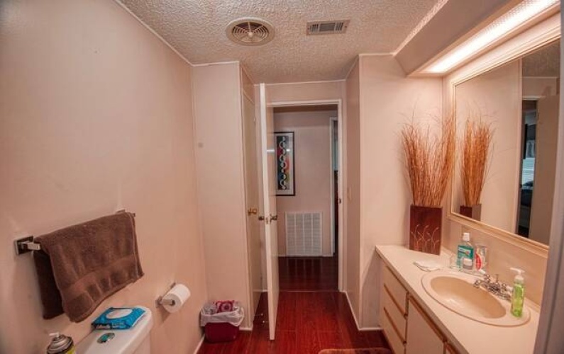 19430 SunAir ct, North Fort Myers, Florida 33903, 2 Bedrooms Bedrooms, ,2 BathroomsBathrooms,Mobile/manufactured,For Sale,SunAir ct,11615325