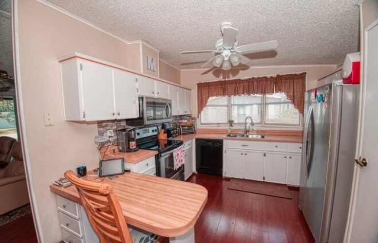 19430 SunAir ct, North Fort Myers, Florida 33903, 2 Bedrooms Bedrooms, ,2 BathroomsBathrooms,Mobile/manufactured,For Sale,SunAir ct,11615325