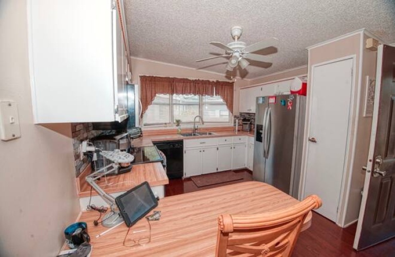 19430 SunAir ct, North Fort Myers, Florida 33903, 2 Bedrooms Bedrooms, ,2 BathroomsBathrooms,Mobile/manufactured,For Sale,SunAir ct,11615325