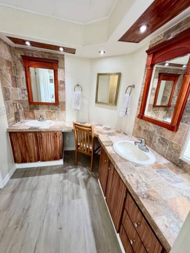 10012 Merion Ct, North Fort Myers, Florida 33903, 2 Bedrooms Bedrooms, ,2 BathroomsBathrooms,Mobile/manufactured,For Sale,Merion Ct,11617267