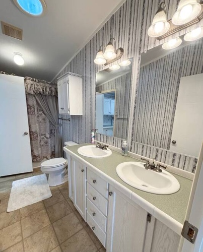 2692 NE Hwy 70, Arcadia, Florida 34266, 2 Bedrooms Bedrooms, ,2 BathroomsBathrooms,Mobile/manufactured,For Sale,NE Hwy 70,11615694