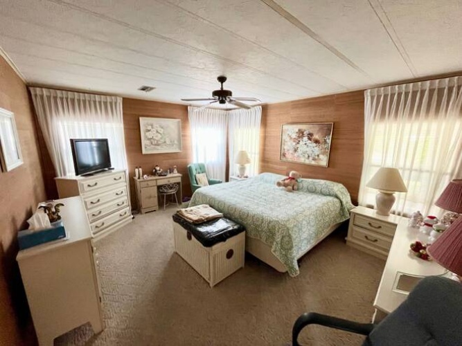 19316 Cedar Crest Ct., North Fort Myers, Florida 33903, 2 Bedrooms Bedrooms, ,3 BathroomsBathrooms,Mobile/manufactured,For Sale,Cedar Crest Ct.,11618408