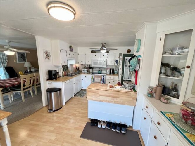 1005 Merion Ct, North Fort Myers, Florida 33903, 2 Bedrooms Bedrooms, ,2 BathroomsBathrooms,Mobile/manufactured,For Sale,Merion Ct,11618937