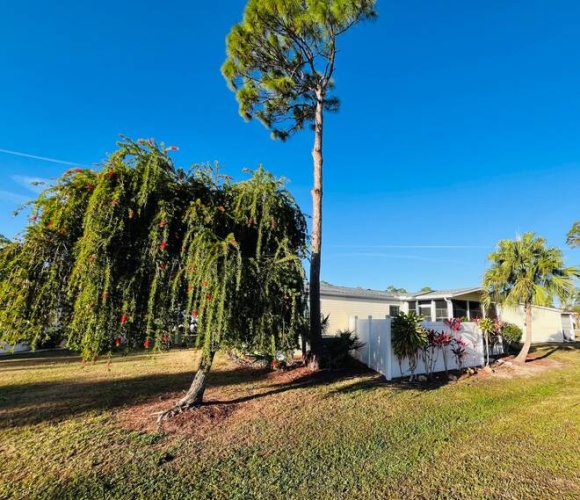 10924 Indigo Ct., North Fort Myers, Florida 33903, 2 Bedrooms Bedrooms, ,2 BathroomsBathrooms,Mobile/manufactured,For Sale,Indigo Ct.,11619942