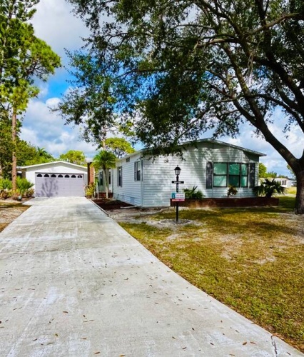 19474 Sun Air Ct, North Fort Myers, Florida 33903, 2 Bedrooms Bedrooms, ,2 BathroomsBathrooms,Mobile/manufactured,For Sale,Sun Air Ct,11620841
