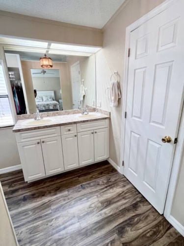 19474 Sun Air Ct, North Fort Myers, Florida 33903, 2 Bedrooms Bedrooms, ,2 BathroomsBathrooms,Mobile/manufactured,For Sale,Sun Air Ct,11620841