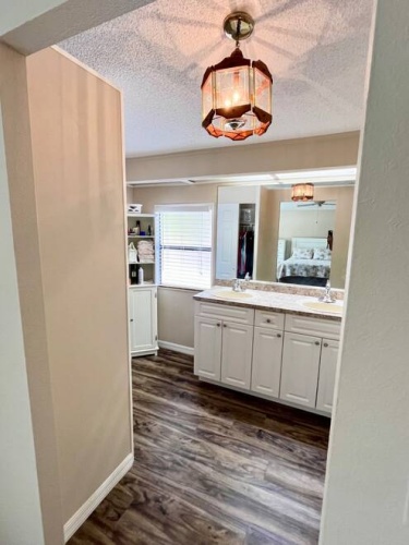 19474 Sun Air Ct, North Fort Myers, Florida 33903, 2 Bedrooms Bedrooms, ,2 BathroomsBathrooms,Mobile/manufactured,For Sale,Sun Air Ct,11620841