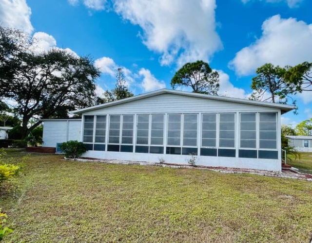 19474 Sun Air Ct, North Fort Myers, Florida 33903, 2 Bedrooms Bedrooms, ,2 BathroomsBathrooms,Mobile/manufactured,For Sale,Sun Air Ct,11620841