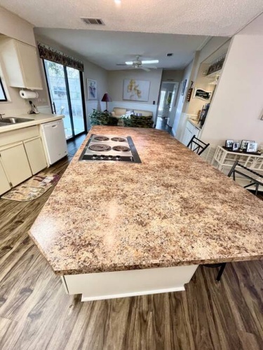 19474 Sun Air Ct, North Fort Myers, Florida 33903, 2 Bedrooms Bedrooms, ,2 BathroomsBathrooms,Mobile/manufactured,For Sale,Sun Air Ct,11620841