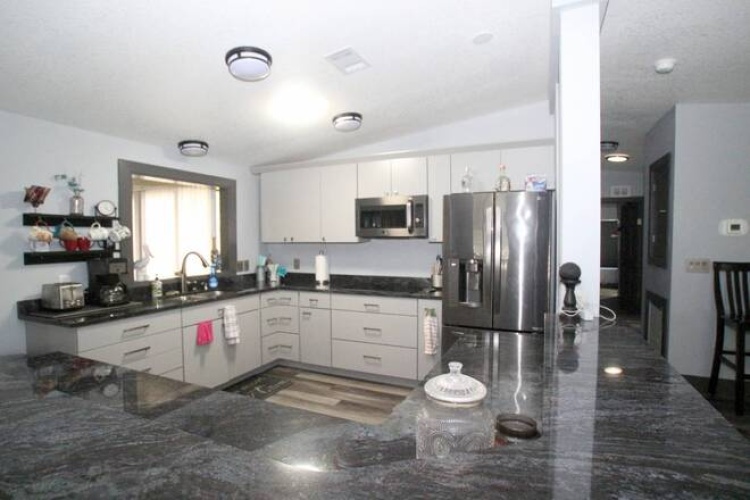 5453 Seven Oaks Dr, Sarasota, Florida 34241, 2 Bedrooms Bedrooms, ,2 BathroomsBathrooms,Mobile/manufactured,For Sale,Seven Oaks Dr,11621344