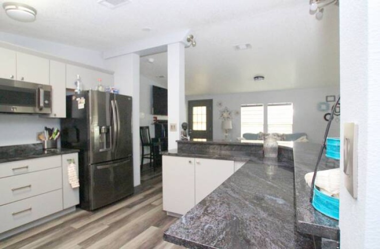 5453 Seven Oaks Dr, Sarasota, Florida 34241, 2 Bedrooms Bedrooms, ,2 BathroomsBathrooms,Mobile/manufactured,For Sale,Seven Oaks Dr,11621344