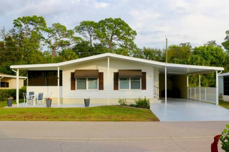 5453 Seven Oaks Dr, Sarasota, Florida 34241, 2 Bedrooms Bedrooms, ,2 BathroomsBathrooms,Mobile/manufactured,For Sale,Seven Oaks Dr,11621344