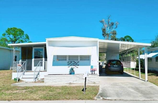 4 7th st West, Nokomis, Florida 34275, 2 Bedrooms Bedrooms, ,1 BathroomBathrooms,Mobile/manufactured,For Sale,7th st West,11623333