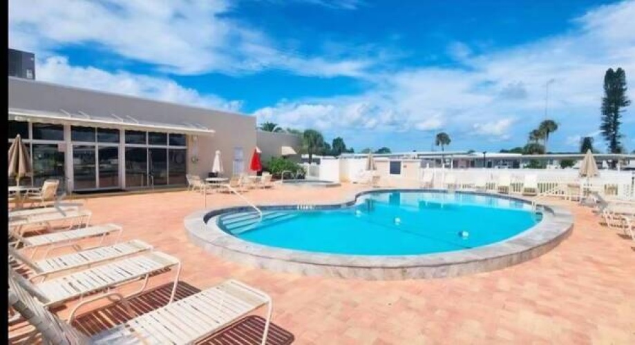 4 7th st West, Nokomis, Florida 34275, 2 Bedrooms Bedrooms, ,1 BathroomBathrooms,Mobile/manufactured,For Sale,7th st West,11623333